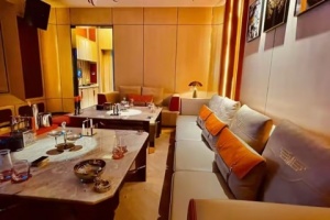 日照夜总会招聘,日照高端夜店,蓬勃行业发展,投身高速列车中