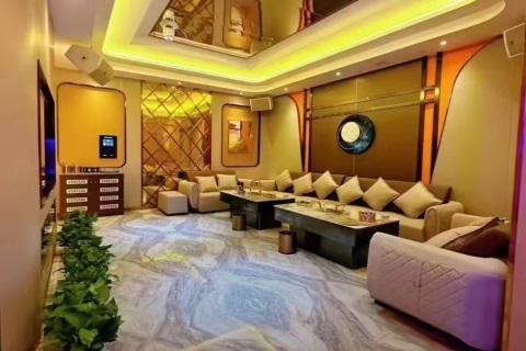 巴中附近大型夜场KTV招聘岗位待遇优厚多店任选机会多 巴中附近大型夜场KTV招聘岗位待遇优厚多店任选机会多