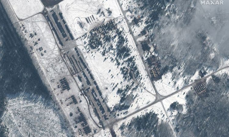 美国使用最先进的卫星监视俄罗斯军事动态-恩威信息网