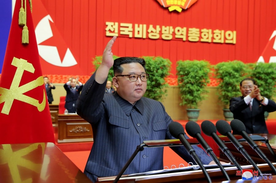 朝鲜全国紧急防疫总结会宣布消灭新型冠状病毒防疫战取得胜利-恩威信息网